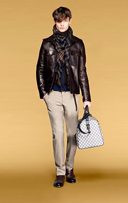 Ime: gucci-fall10-man28.jpg Pregleda: 466 Veličina: 19.2 KB