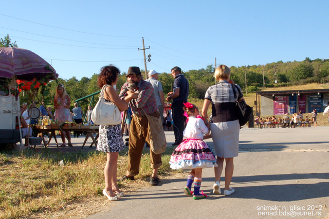 Ime: 0 (8).jpg Pregleda: 2574 Veličina: 162.5 KB