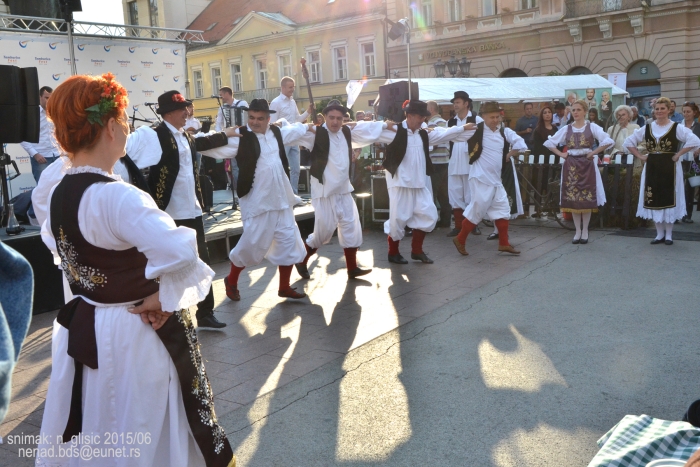 Ime: F (7).JPG Pregleda: 2099 Veličina: 350.4 KB