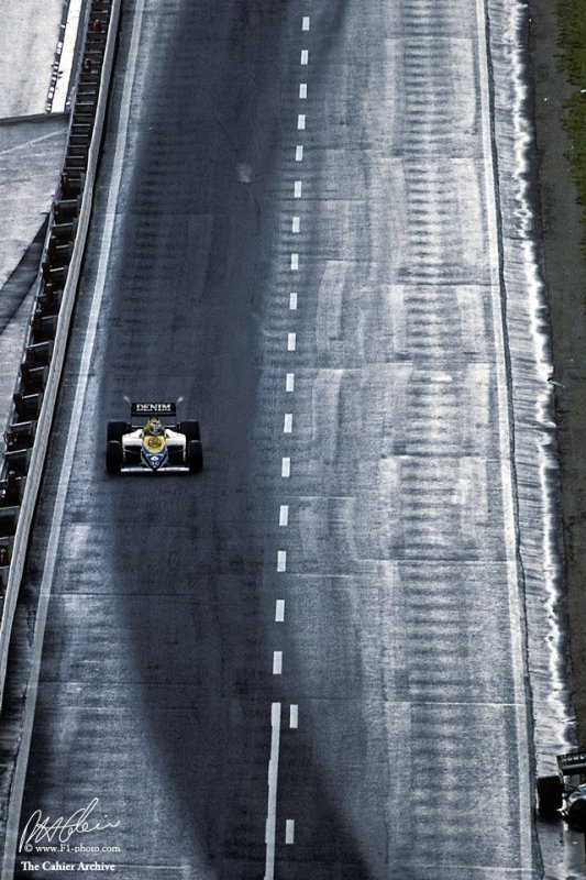 Ime: DtwDjWOXcAAihE4.jpg Pregleda: 940 Veličina: 113.8 KB