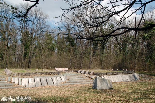 Ime: Rohalj baze (5).JPG Pregleda: 1878 Veličina: 338.7 KB